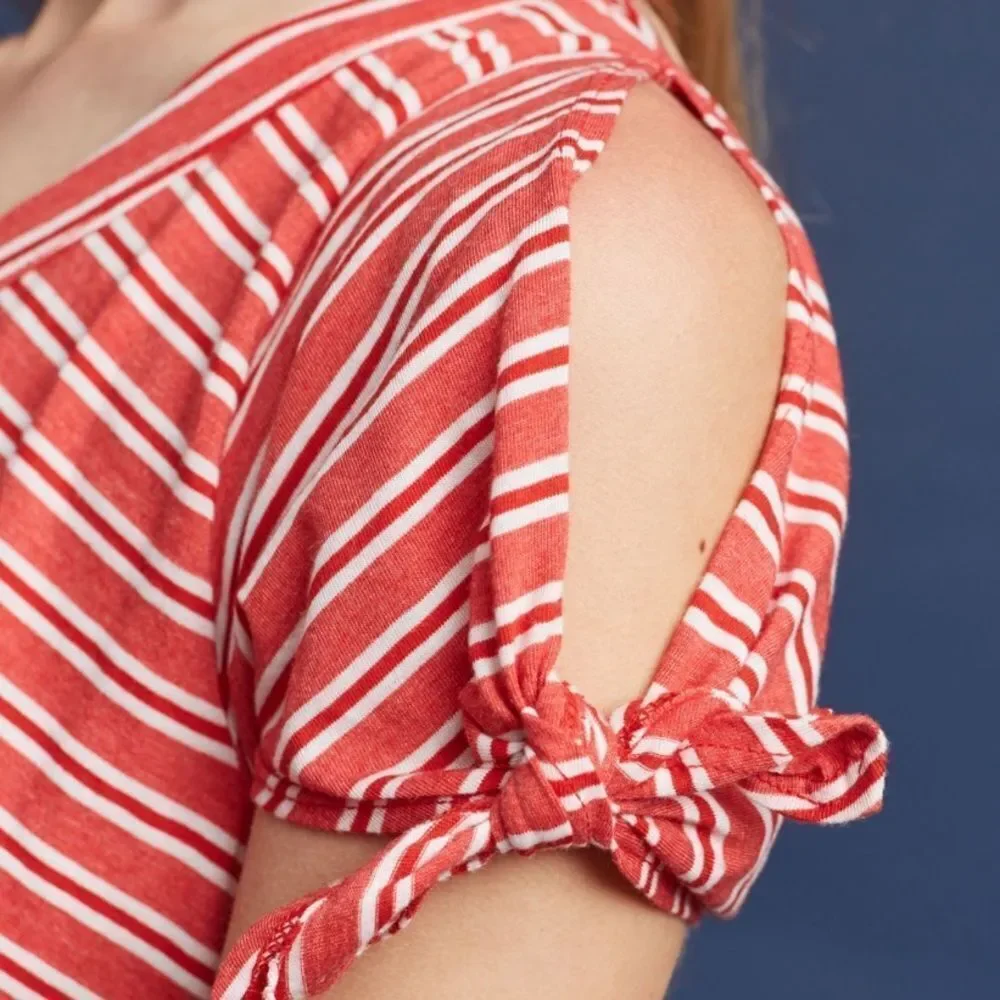 ANTHROPOLOGIE LEFT OF CENTER Tie Cuff Tee Red White Stripe Motif Women’s Size XS